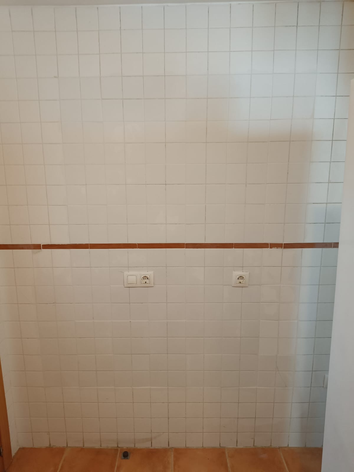 En este momento estás viendo ¡Azulejos de Cocina de Nuevo en su Sitio! Rápido y con Calidad